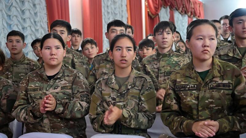 В Абайской области прошли встречи информационно-разъяснительной группы Министерства обороны