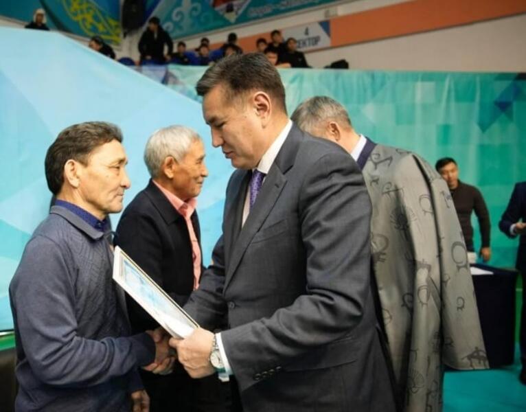 В ВКО стартовал региональный турнир Кубка акима по борьбе