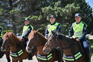 В Семее поощрили полицейских в преддверии праздника