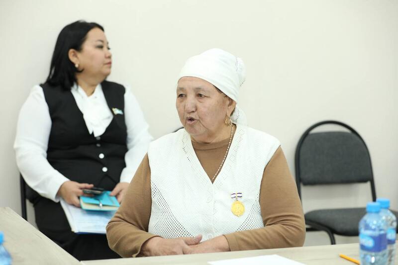 Нурдаулет Килыбай принял жителей Тупкараганского района по личным вопросам