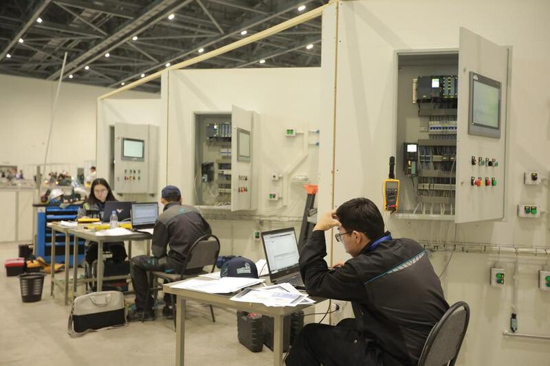 Интернационализация казахстанских колледжей: 11 студентов получили международные сертификаты в области IT