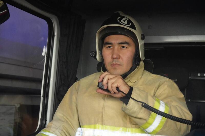 Герои среди нас: пожарный Арман Сарыбаев
