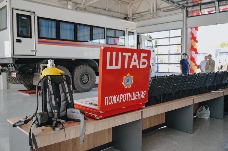 Глава МЧС открыл пожарную часть после реновации в селе Смирново