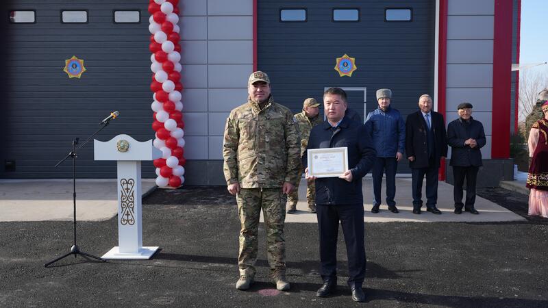 Глава МЧС дал старт работе первого в Казахстане универсального комплекса пожарных, медиков и полиции