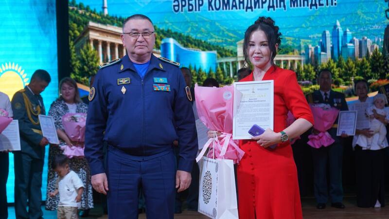 В армии Казахстана формируют рейтинг командиров по уровню доверия солдат