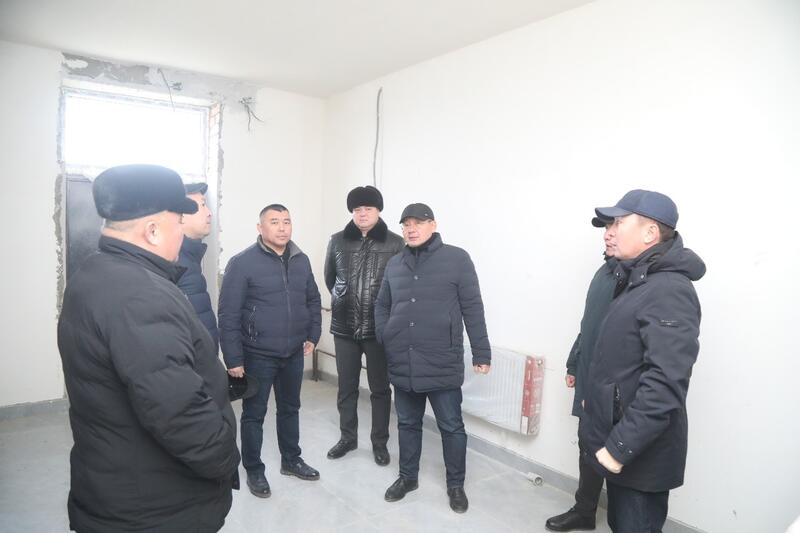 Заместитель акима области посетил строительные объекты в Арале