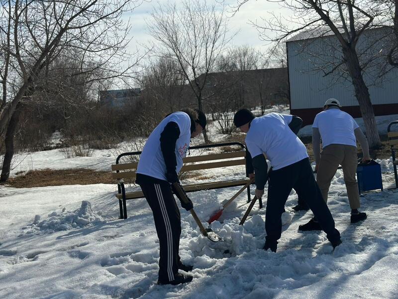 В Костанайской области очищены памятники, посвящённые ветеранам войны