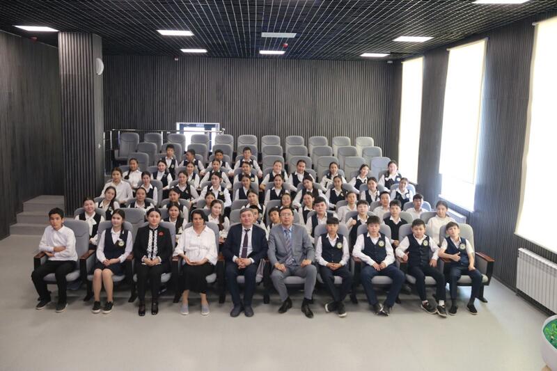 Национальный день книги: в школах регионов проходят мероприятия нового формата в рамках программы «Адал азамат»