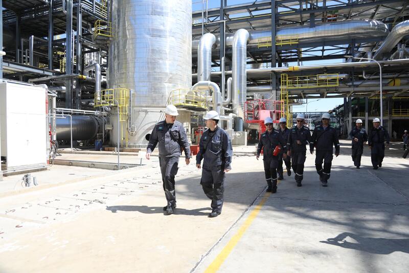 В Атырау проверен ход планового ремонта на газохимическом комплексе KPI
