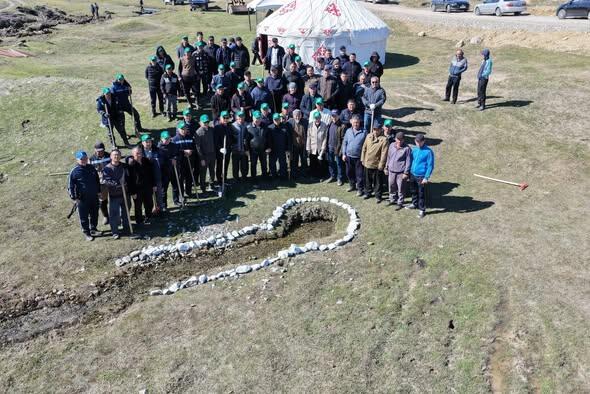 ТУРКЕСТАН: В СОЗАКСКОМ РАЙОНЕ В РАМКАХ ЭКОЛОГИЧЕСКОЙ АКЦИИ «МӨЛДІР БҰЛАҚ» ОЧИСТИЛИ БОЛЕЕ 50 РОДНИКОВ