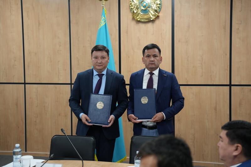 В ТУРКЕСТАНЕ ПОДПИСАН МЕМОРАНДУМ О СОТРУДНИЧЕСТВЕ В ПОДДЕРЖКУ ПРОЕКТА «ЧИТАЮЩАЯ НАЦИЯ»