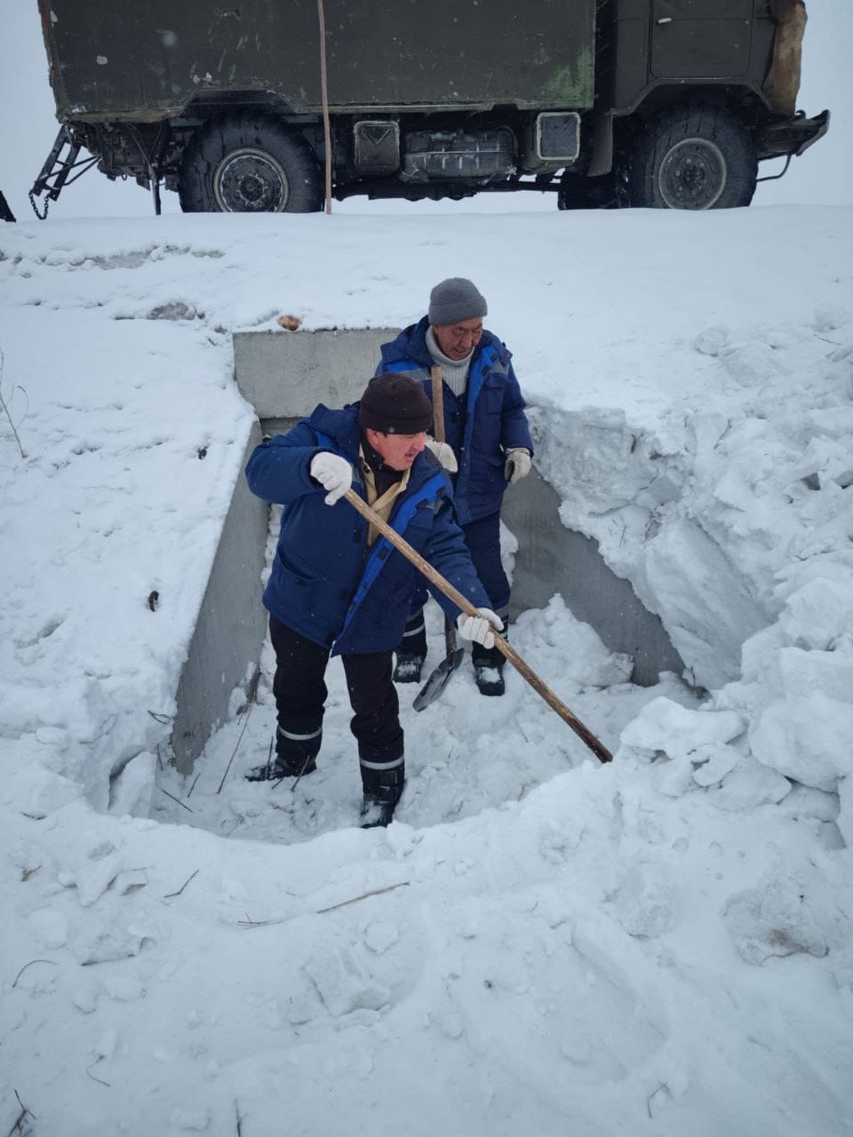 В Курчумском районе начались работы по подготовке к весеннему паводку