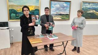 В Карагандинском музее изо презентовали книгу о художнике Мингише Абылкасове