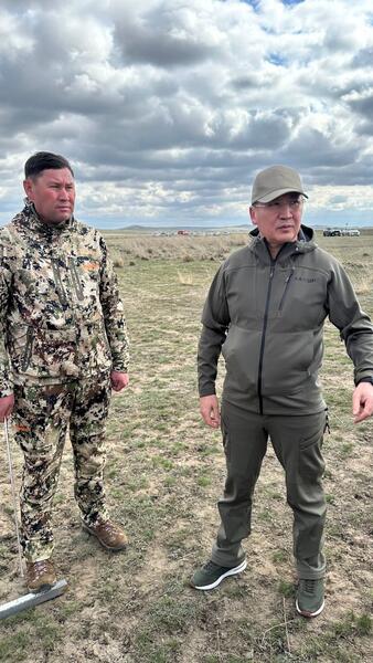 Аким области Асаин Байханов совершил облет Баянаульского района, ознакомился с ходом сброса воды с водохранилищ «Акжар» и «Каратока» Карагандинской области, а также оценил состояние лиманов