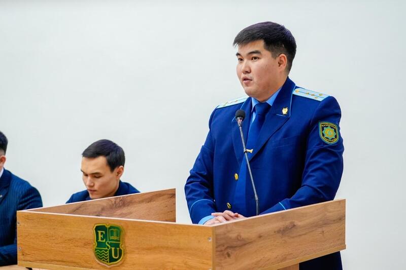 «Закон и порядок»: об опасности нарко- и киберпреступности рассказали столичным студентам