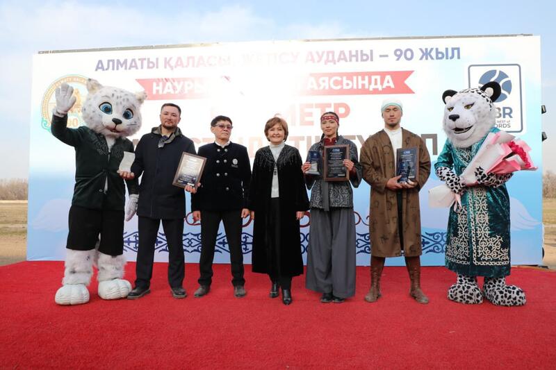 Наурыз в новом формате: праздник впервые прошел на ипподроме Алматы