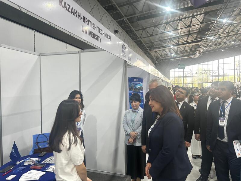 Казахстанские вузы представлены на международной выставке в Душанбе