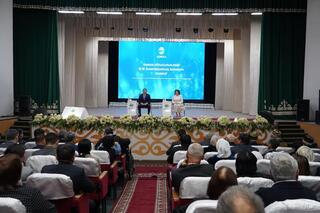 Марат Ахметжанов обсудил с жителями Атбасарского района итоги уборочной кампании и вопросы развития региона