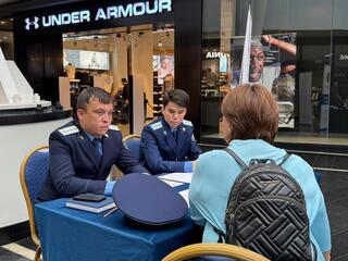 «Правовая аптека»: столичные прокуроры провели специальную разъяснительную акцию