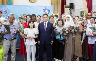 В преддверии Дня столицы 37 семей в Карасайском районе получили новое жилье