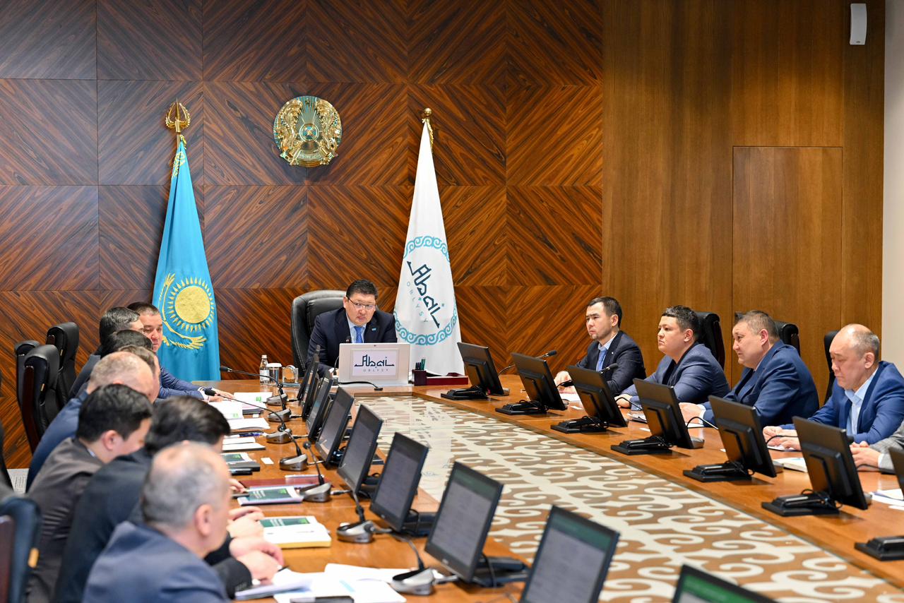 Аким области встретился с представителями АО «Транстелеком»