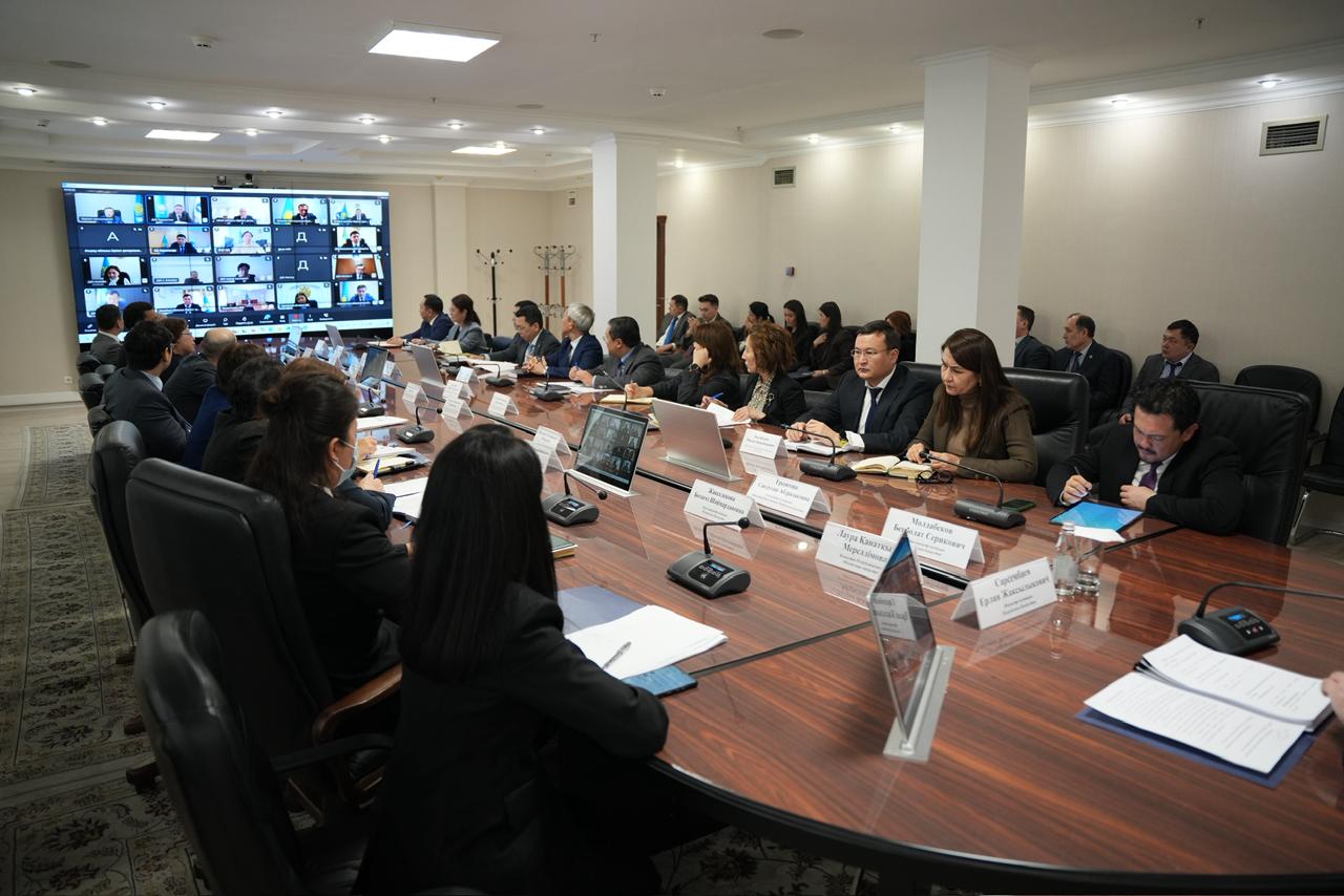 Под председательством Министра юстиции РК Ерлана Сарсембаева состоялось аппаратное совещание