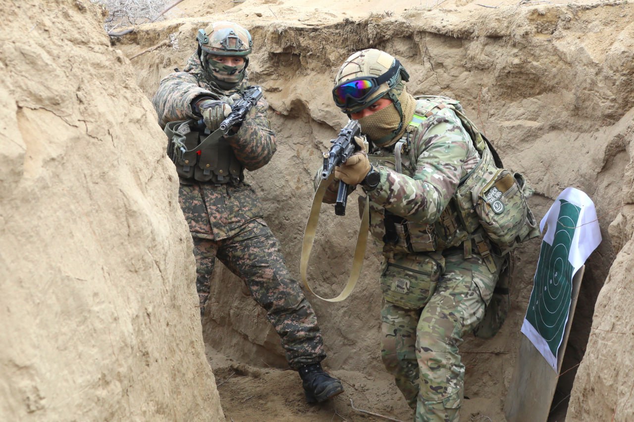 В условиях, приближенных к боевым: как готовят разведчиков ДШВ