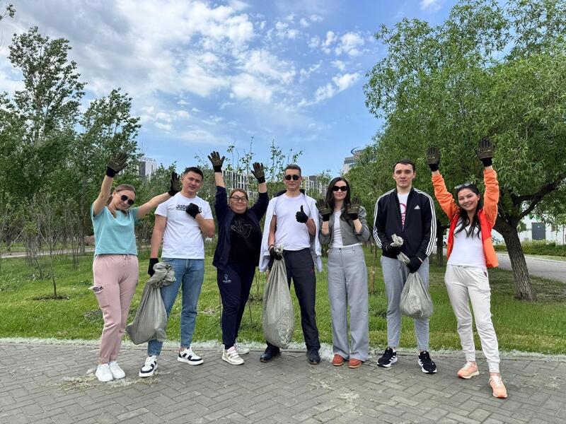 Спортсмены Астаны поддержали экочеллендж ко Дню эколога