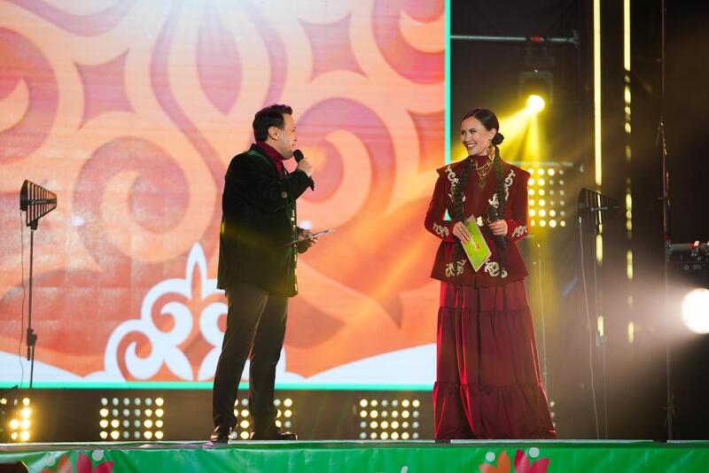 В Семее более 50 тысяч жителей собрались на праздничный вечер, посвященный Наурыз мейрамы