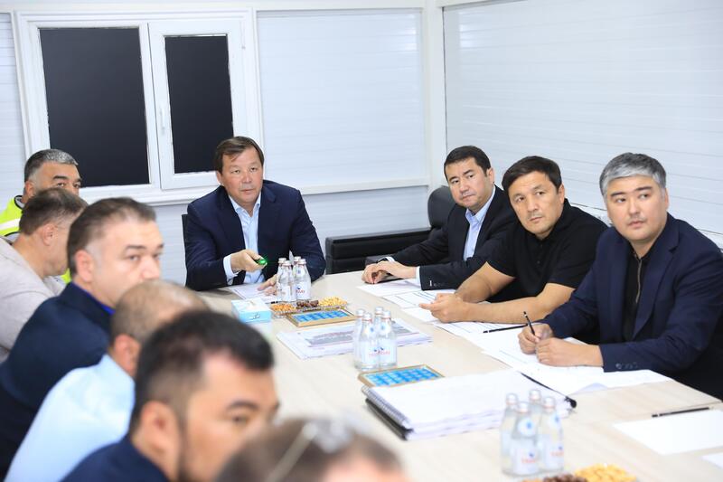 В Актобе полным ходом идет строительство нового стадиона международного уровня
