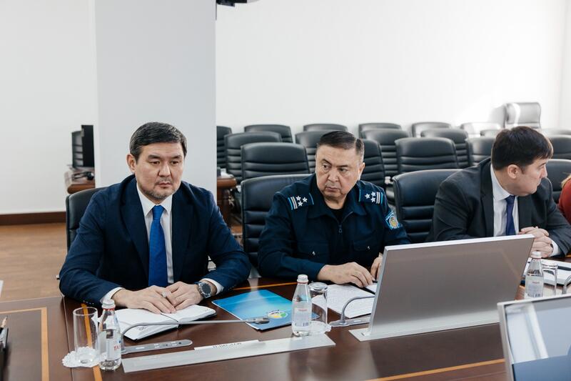 В Атырау состоялось совещание по вопросам экологии и озеленения