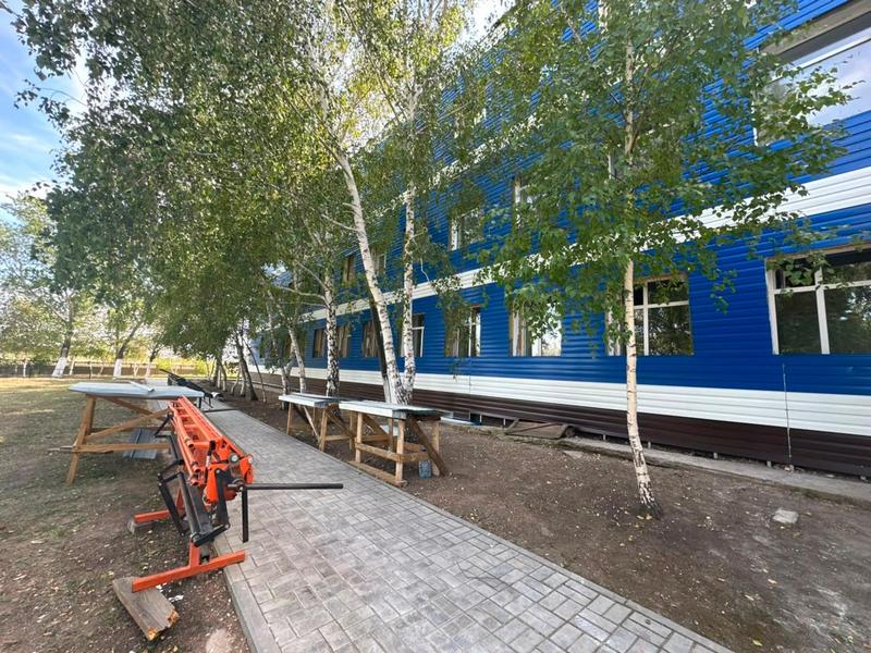 К новому учебному году отремонтируют школу и колледж в селе Есиль Осакаровского района