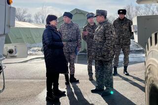 В Алматы депутаты Парламента посетили Центр миротворческих операций