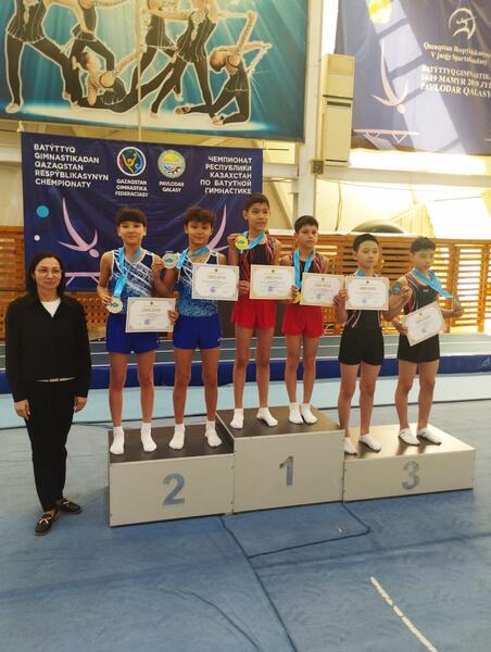 Гимнасты Алматы завоевали 20 медалей и стали первыми в командном зачете