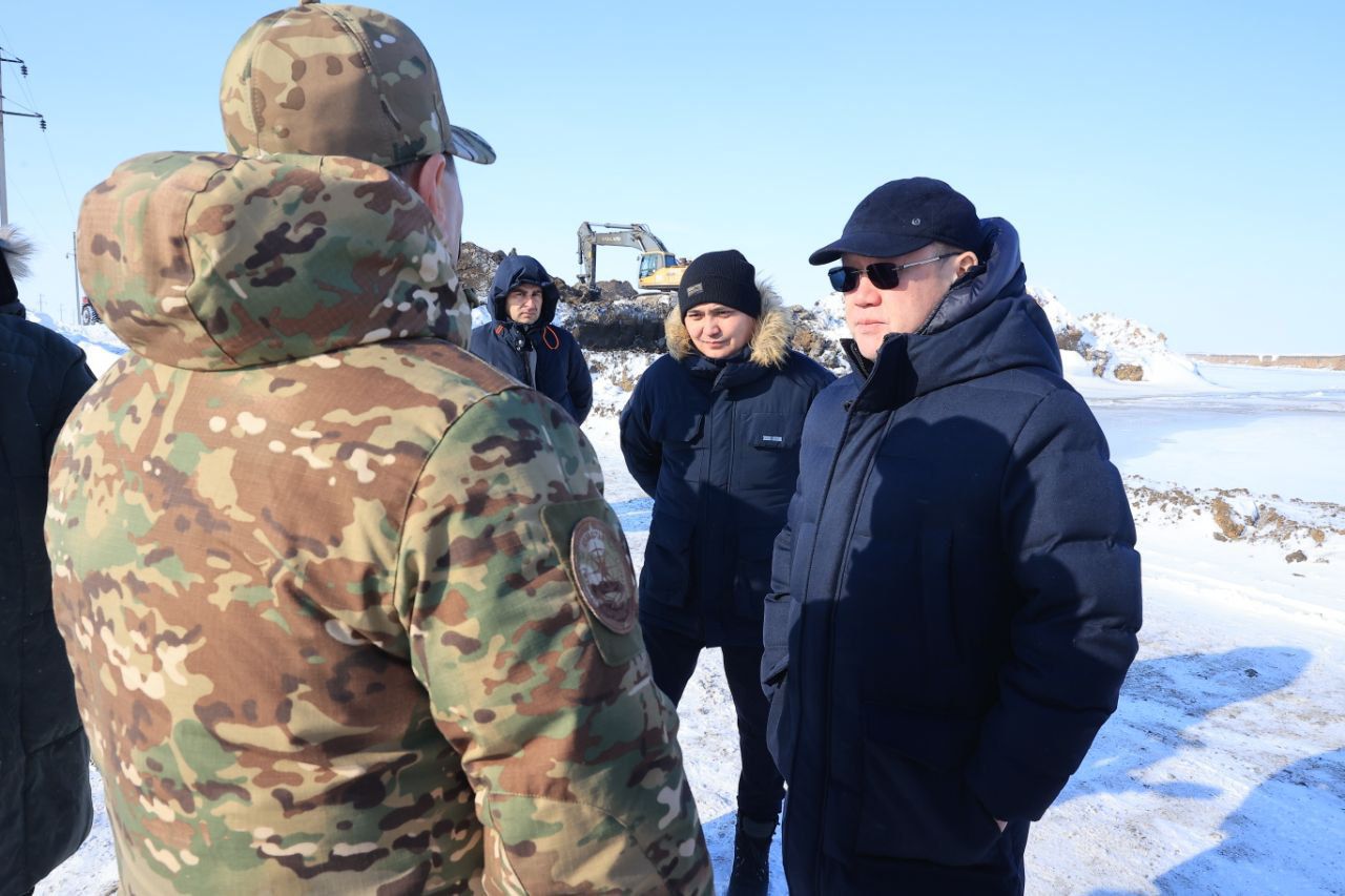 Борьба с паводками: Кумар Аксакалов и Рамиль Камалов проверили готовность Карасуского района