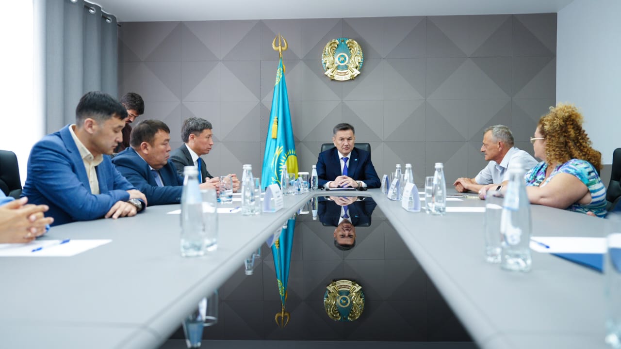 Аким ВКО поздравил экологов с профессиональным праздником