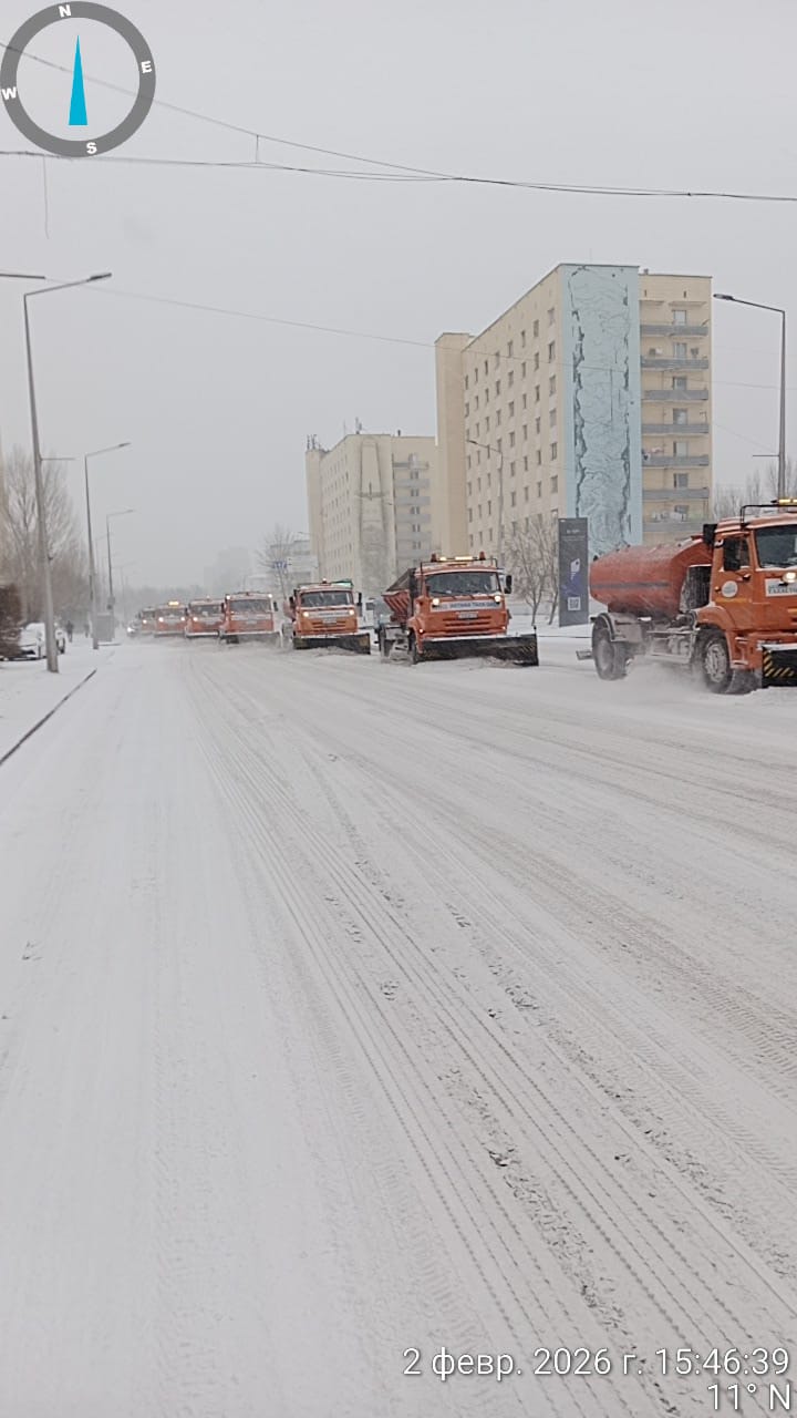 Обильный снегопад в столице: в уборке задействованы 3 тысячи человек и свыше тысячи единиц техники