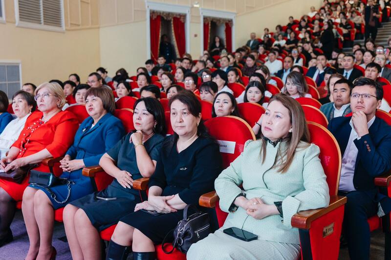 Вопросы безопасности в школах Атырау обсудили на встрече с участием акима области