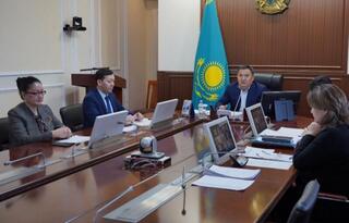 Аким Акмолинской области встретился с членами Президентского молодежного кадрового резерва страны