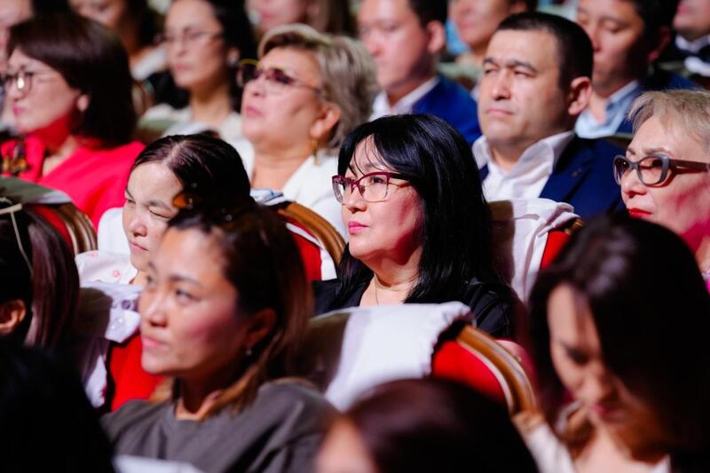 «Алтын Шипагер»: лучших медицинских работников чествовали в Астане