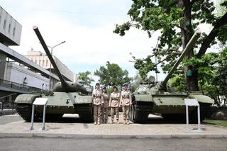 В Алматы открылся новый музей под открытым небом с легендарной техникой