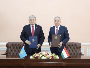 Казахстан и Таджикистан подтвердили приверженность дальнейшему укреплению политического диалога