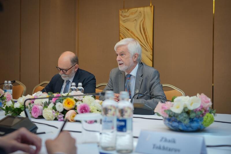 Казахстан укрепляет международное научно-образовательное сотрудничество: в рамках РЭС Саясат Нурбек провел ряд встреч с руководителями международных организаций