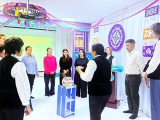 «Честный гражданин - проводник в будущее»: родители и педагоги столичного детсада обсудили практики воспитания детей