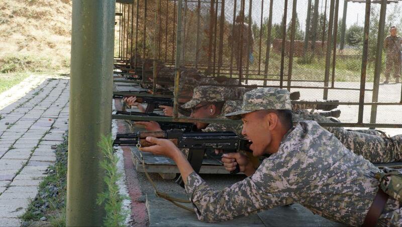 Студенты ЕНУ показали хорошую огневую выучку на учебно-полевых сборах