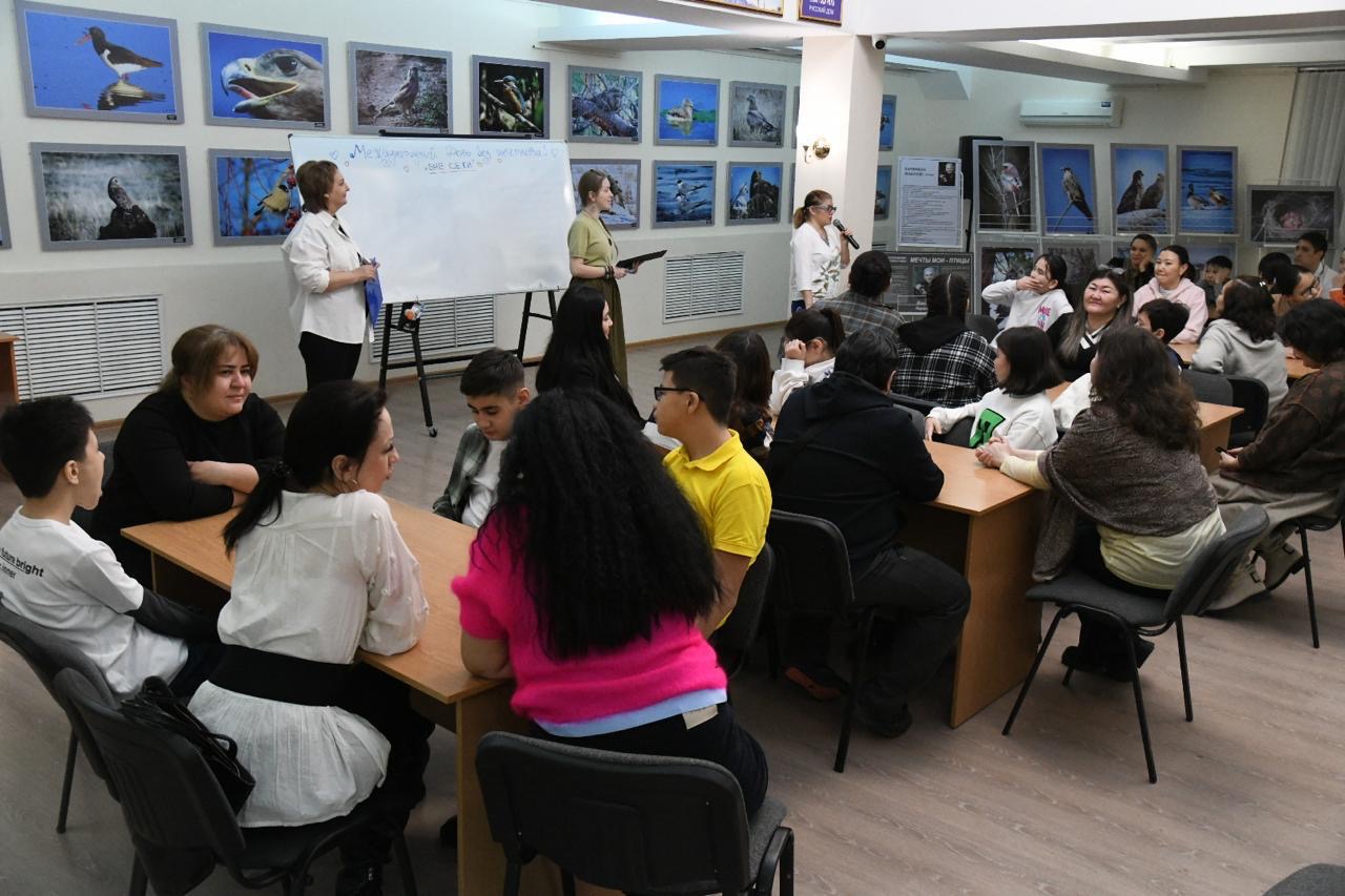 «Вне сети»: необычное мероприятие к Международному дню без интернета провели в Астане