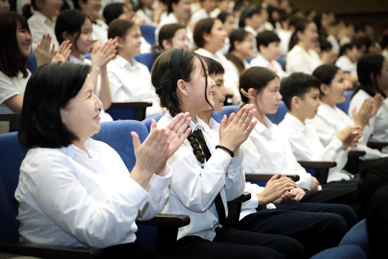 В школах страны прошел общереспубликанский открытый урок здоровья «Мен таңдаған жол»