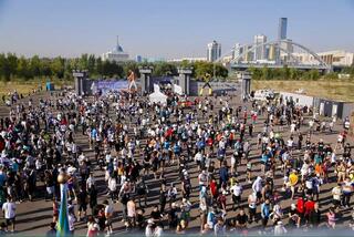 «ALMATY RUN»: Астанада 2,5 мыңнан астам адам 6,2 шақырымды жүгіріп өтті