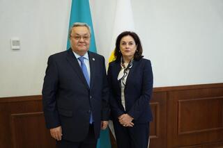 Заместитель председателя ЦИК Мухтар Ерман встретился с делегацией ОБСЕ