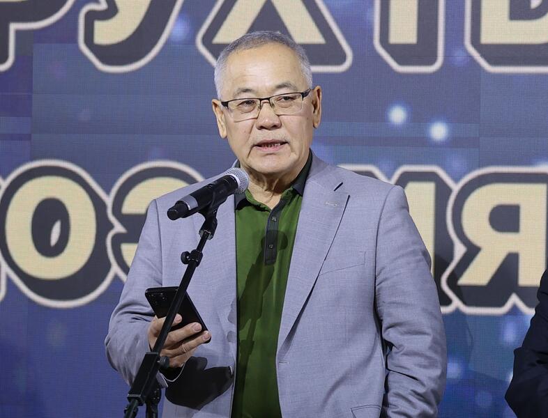 Ербол Карашукеев наградил победителей II республиканского литературного конкурса «Асқақ рухты Әулиеата»